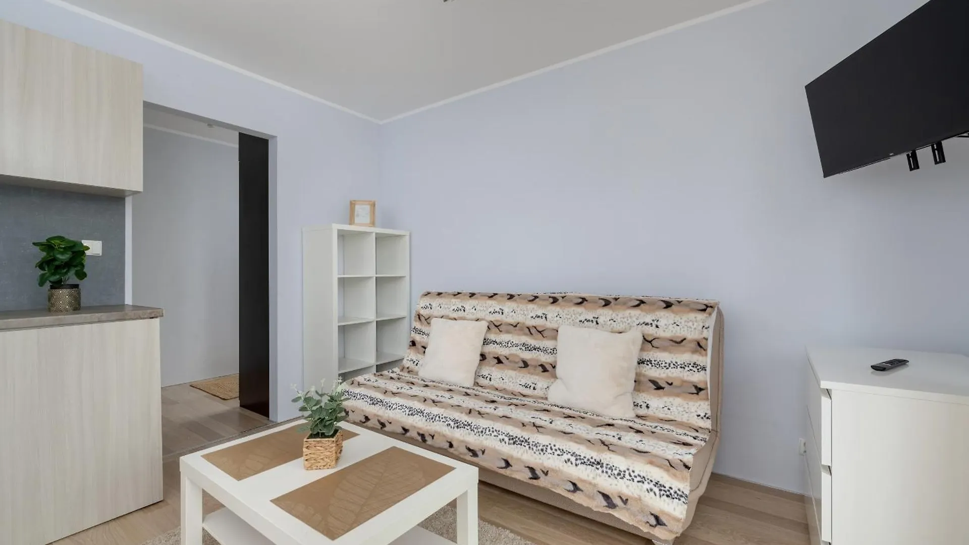 Apartment Studio Z Parkingiem I Balkonem W Krakowie By Rent Like Home